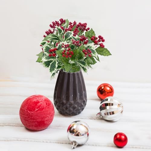 Artificial Holly Berries with Green Leaves 4Pcs