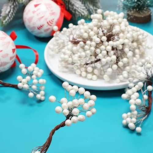 BBTO Artificial Holly Berries 250 Stems 500 Pieces White