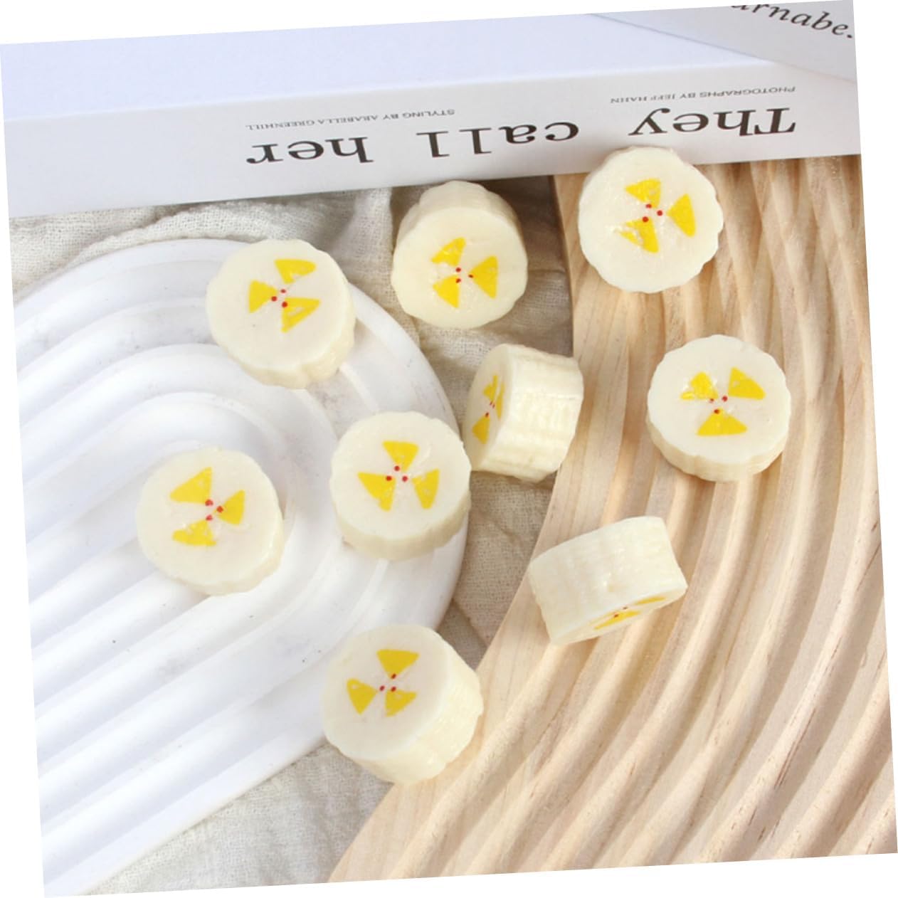 Zerodeko 10pcs Artificial Banana Slices Decor