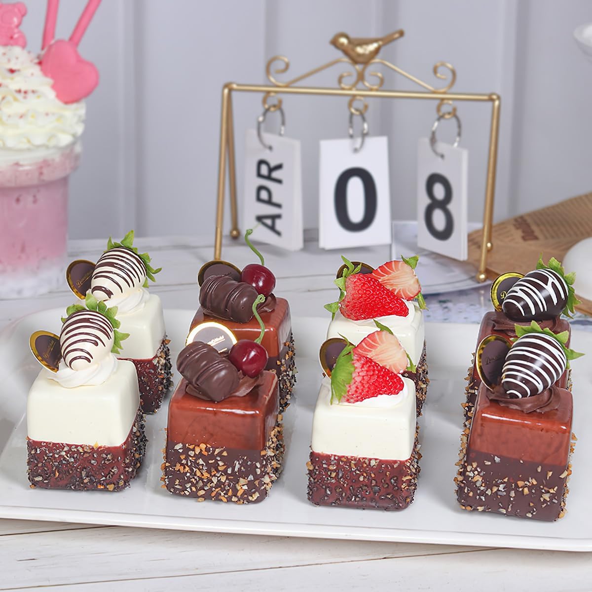 4PCS Realistic Artificial Cupcakes Set for Decorations