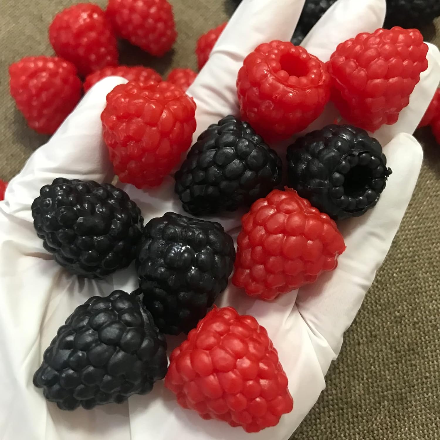 20pcs Artificial Raspberry for Crafting and Decor