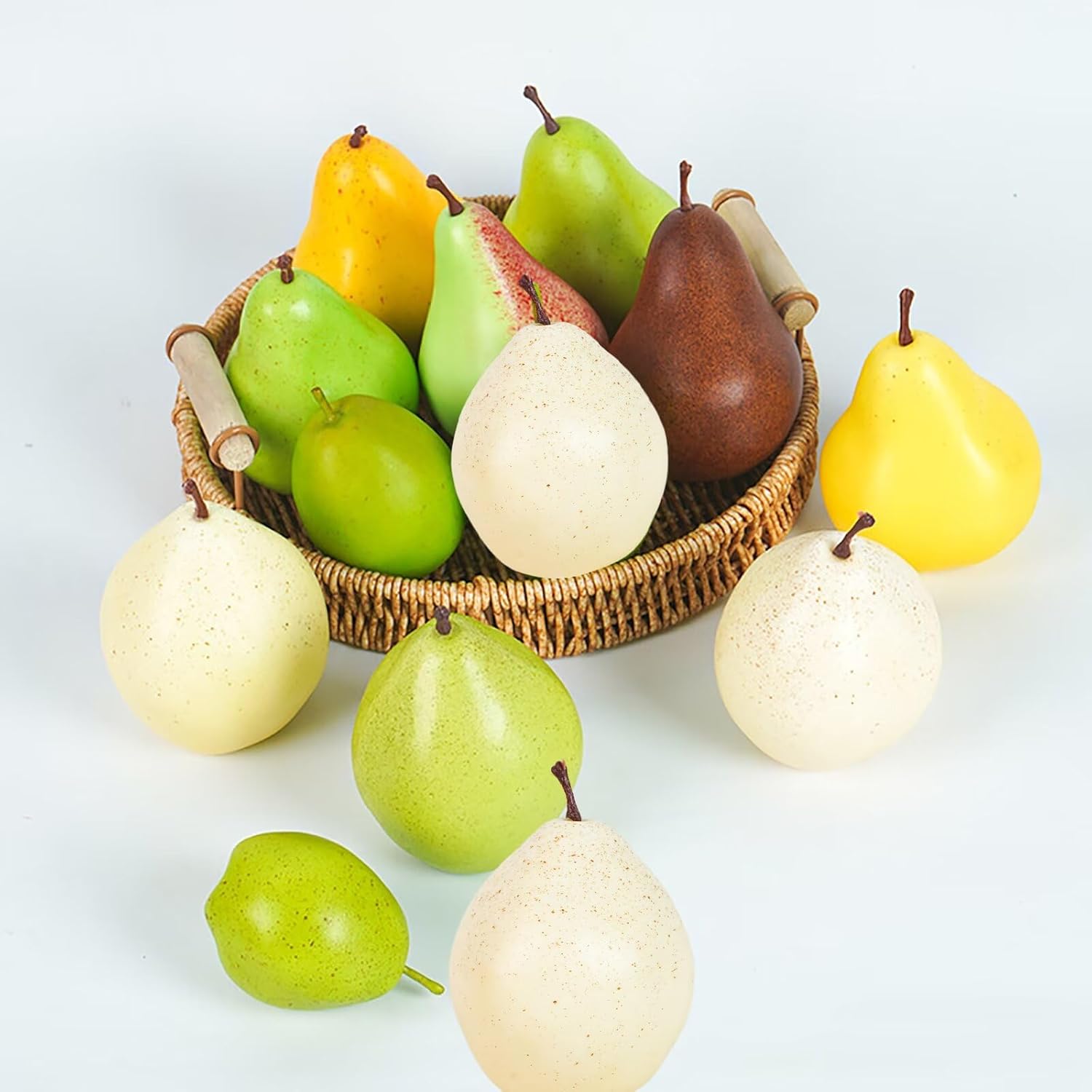 Lovmeety 6Pcs Artificial White Pears Decorative Fruit