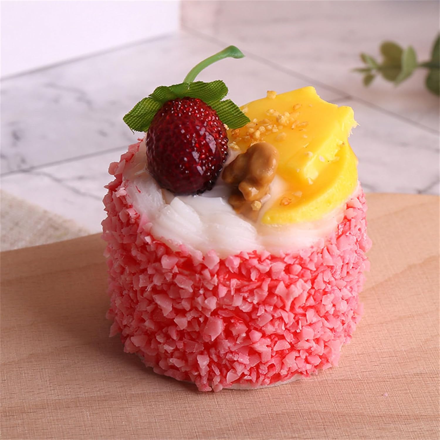 Realistic Artificial Cake Model for Display and Photography