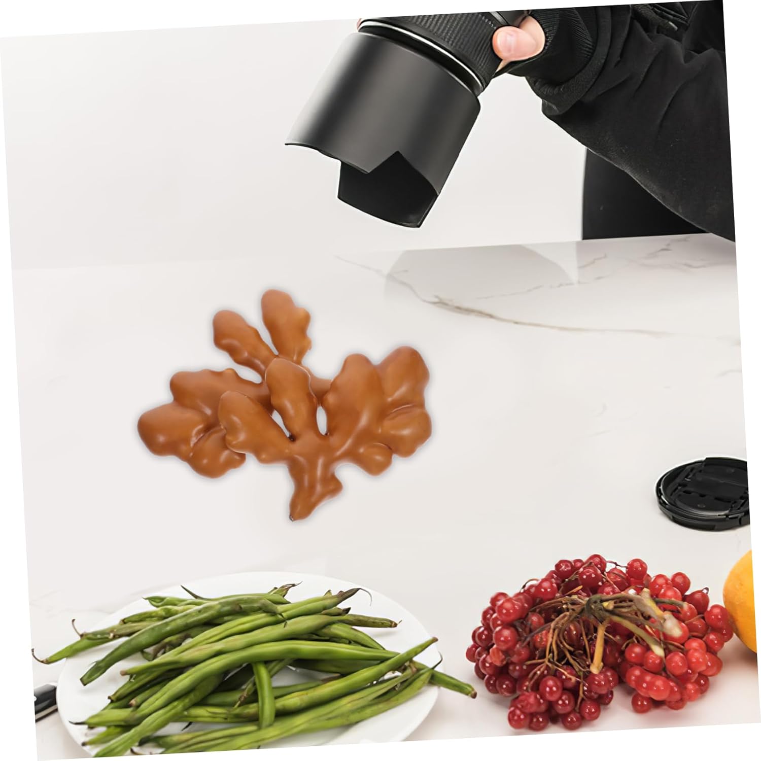 2pcs Simulated Ginger Faux Carrots Artificial Fruit Decor