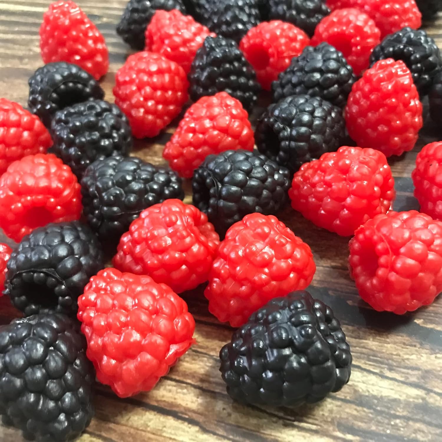 20pcs Artificial Raspberry for Crafting and Decor