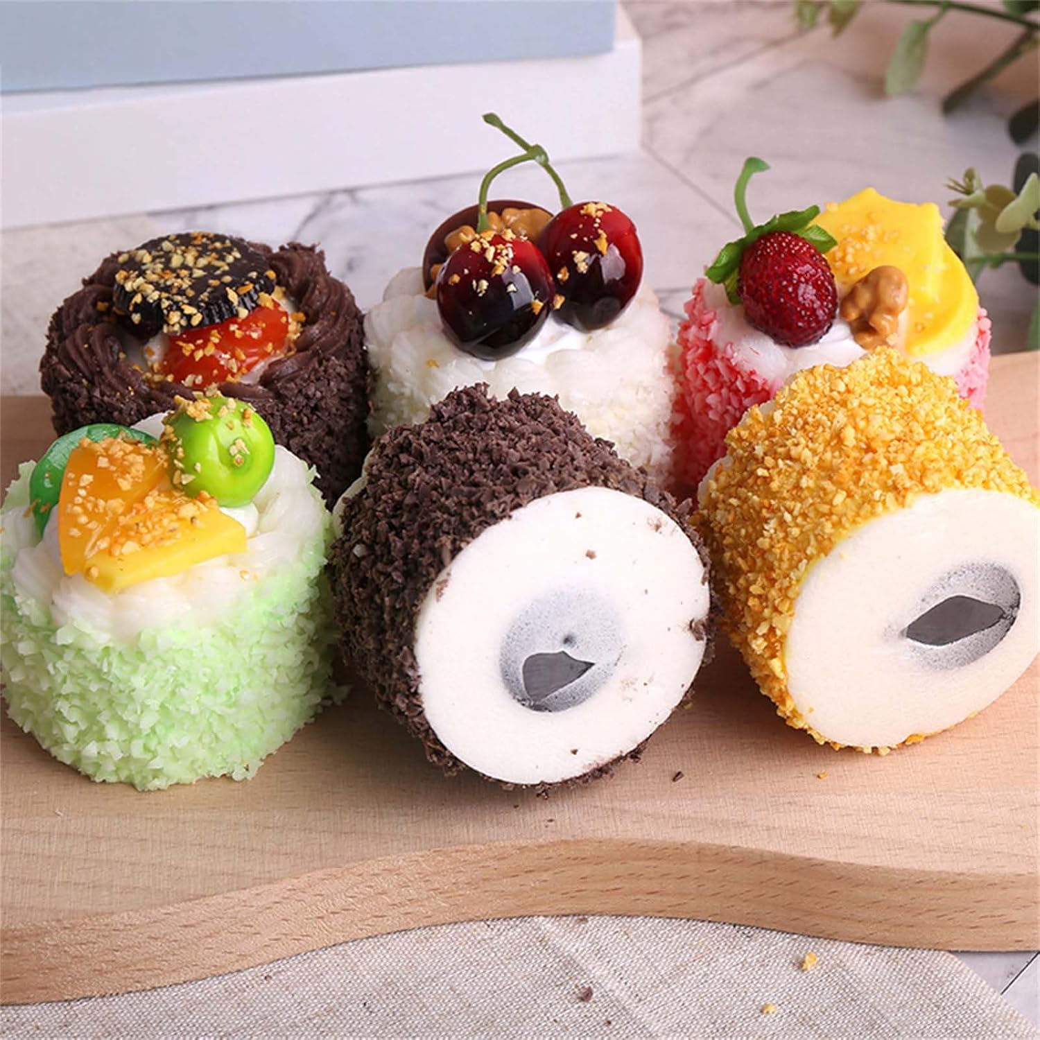 Realistic Artificial Cake Model for Display and Photography
