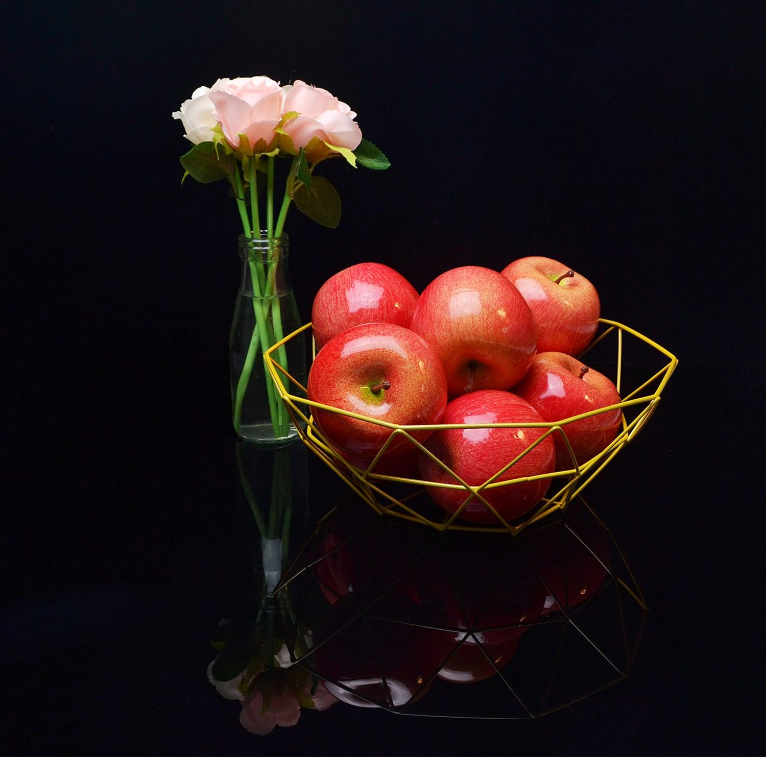 JEDFORE Realistic Artificial Red Apples Set 8Pcs Decoration