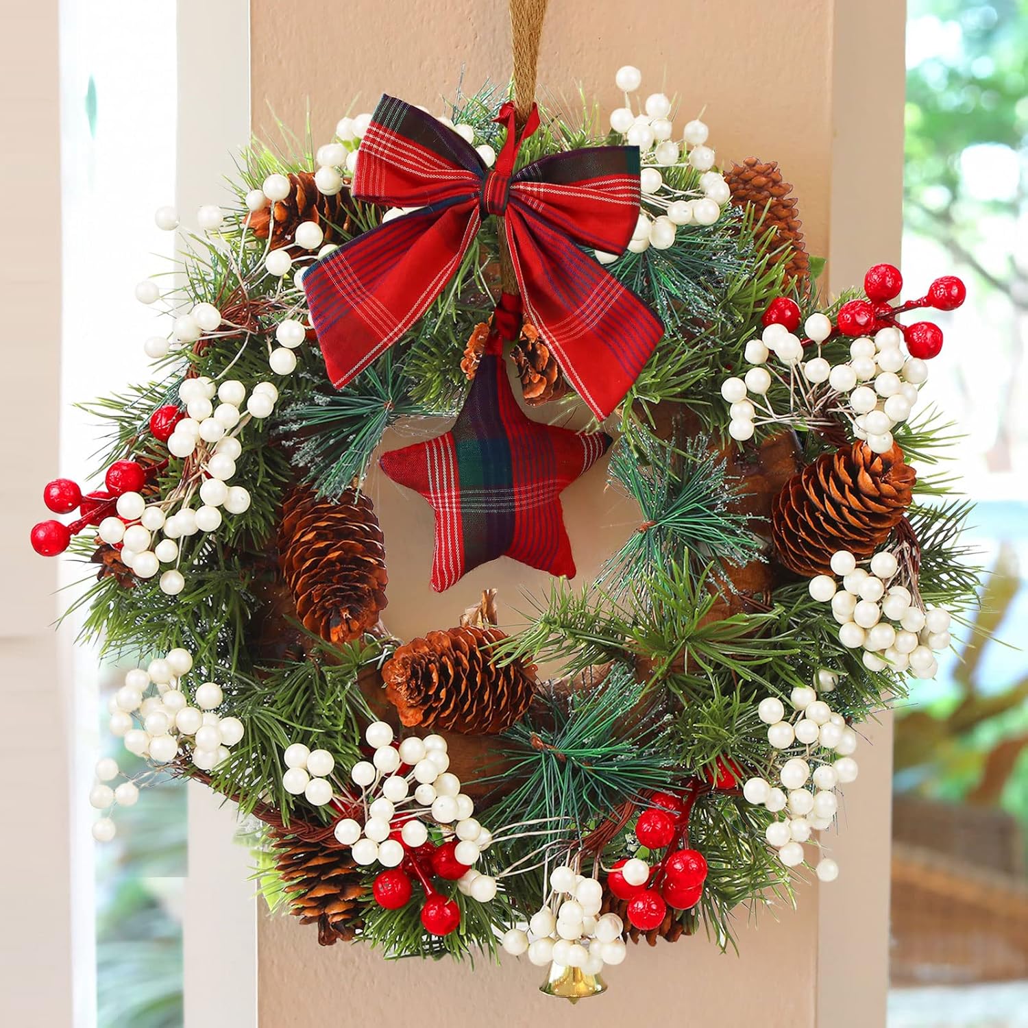 BBTO Artificial Holly Berries 250 Stems 500 Pieces White