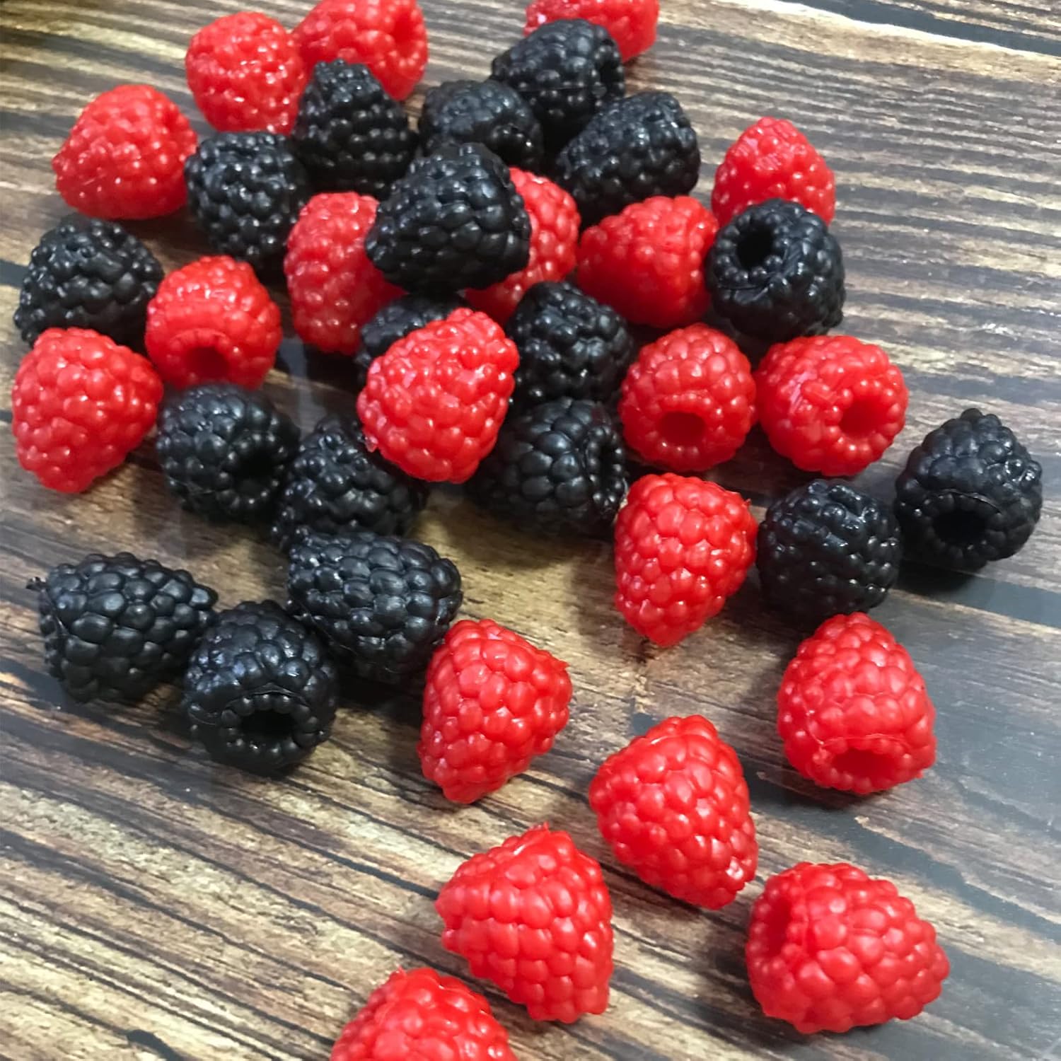 20pcs Artificial Raspberry for Crafting and Decor