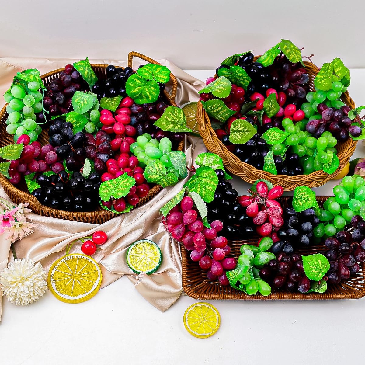 Green Frosted Grape Bunches 4L 4S Rustic Garland